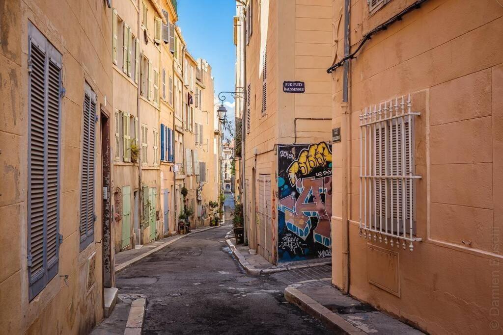 Appartement 5*, Climatise, Avec Terrasse Au Quartier Le Panier Marseille Bagian luar foto