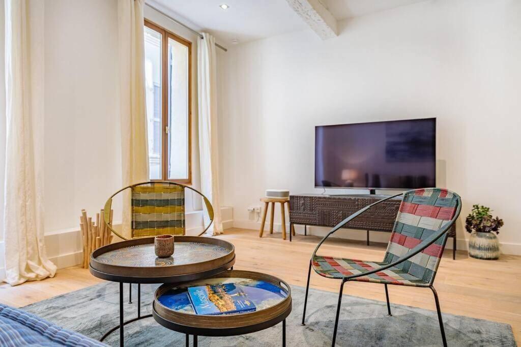 Appartement 5*, Climatise, Avec Terrasse Au Quartier Le Panier Marseille Bagian luar foto